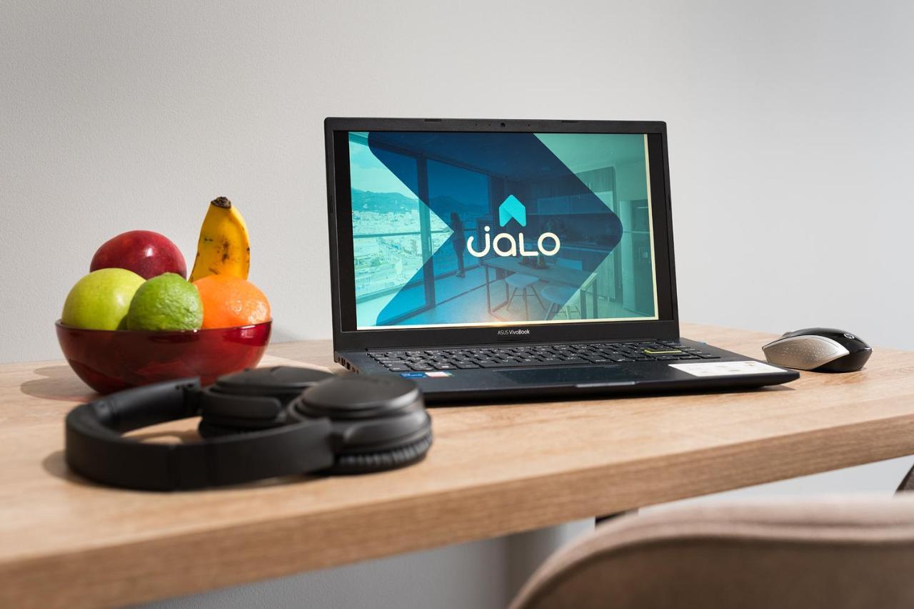 Go Living And Suites - Jalo Rent Medellín Exteriör bild